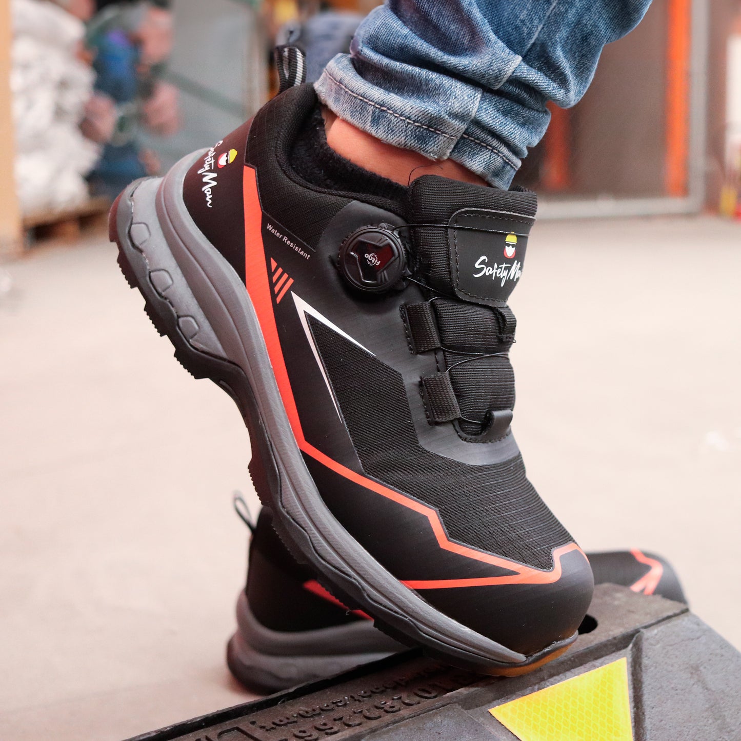 Tenis de seguridad modelo CYBERPUNK marca Safety Man