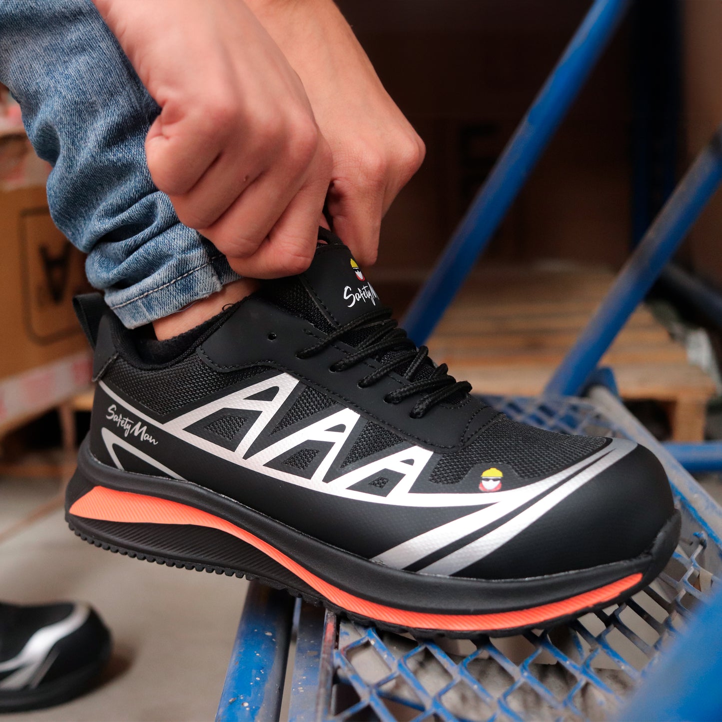 Tenis de seguridad modelo BELLAKO marca Safety Man