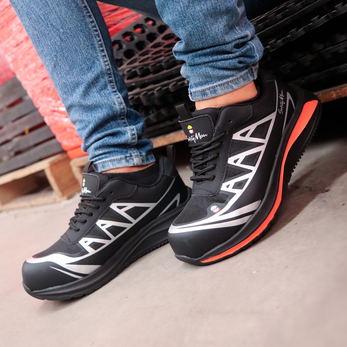 Tenis de seguridad modelo BELLAKO marca Safety Man