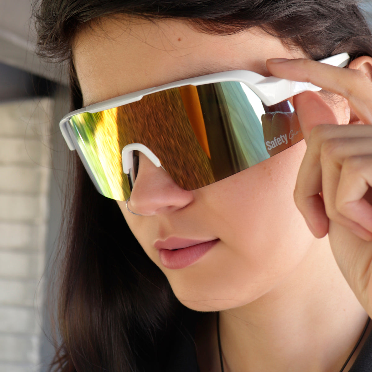 Lentes de seguridad con mica marrón-rosa mod. VALQUIRIA-SG-R marca Safety Girl