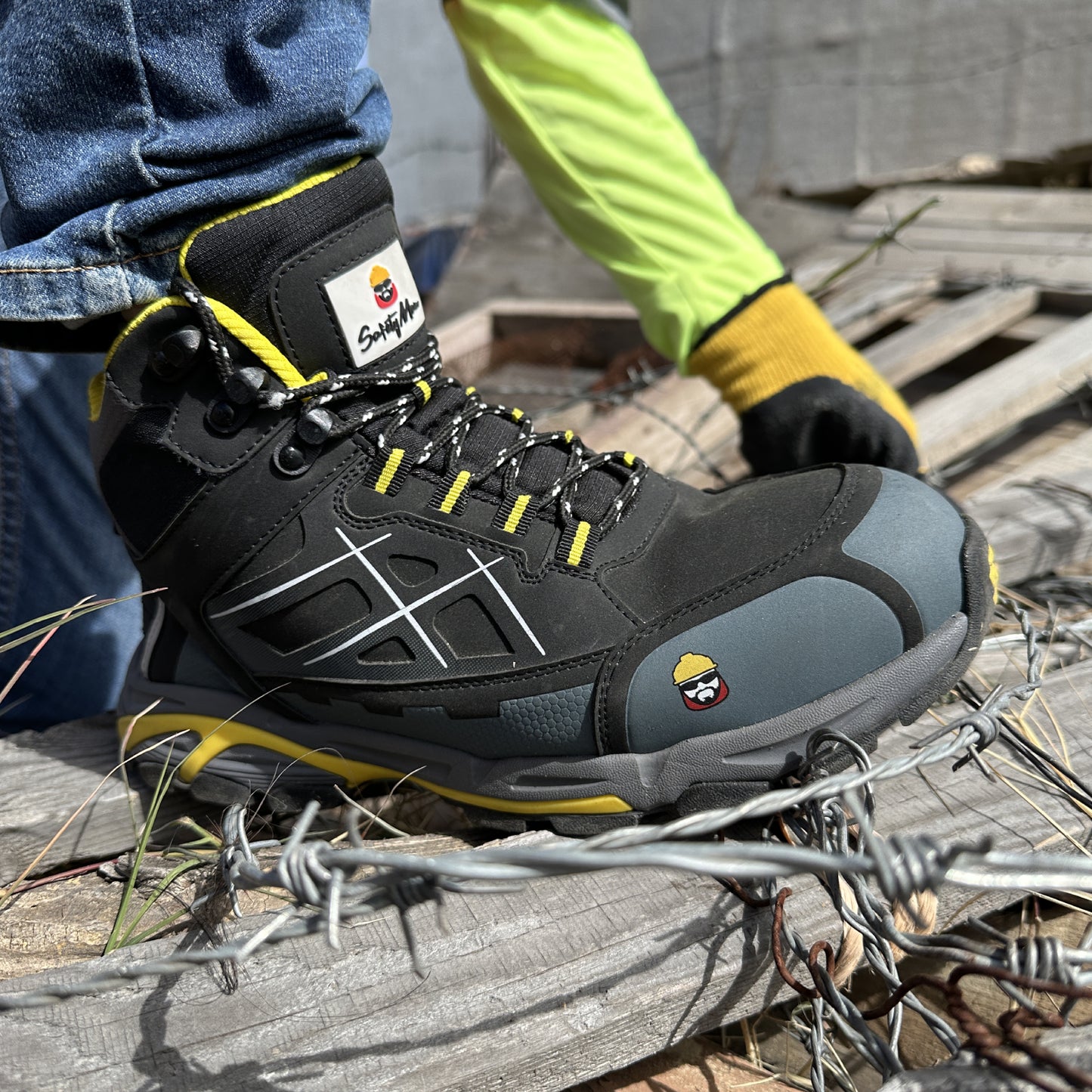 Bota de seguridad modelo KAIJU marca Safety Man