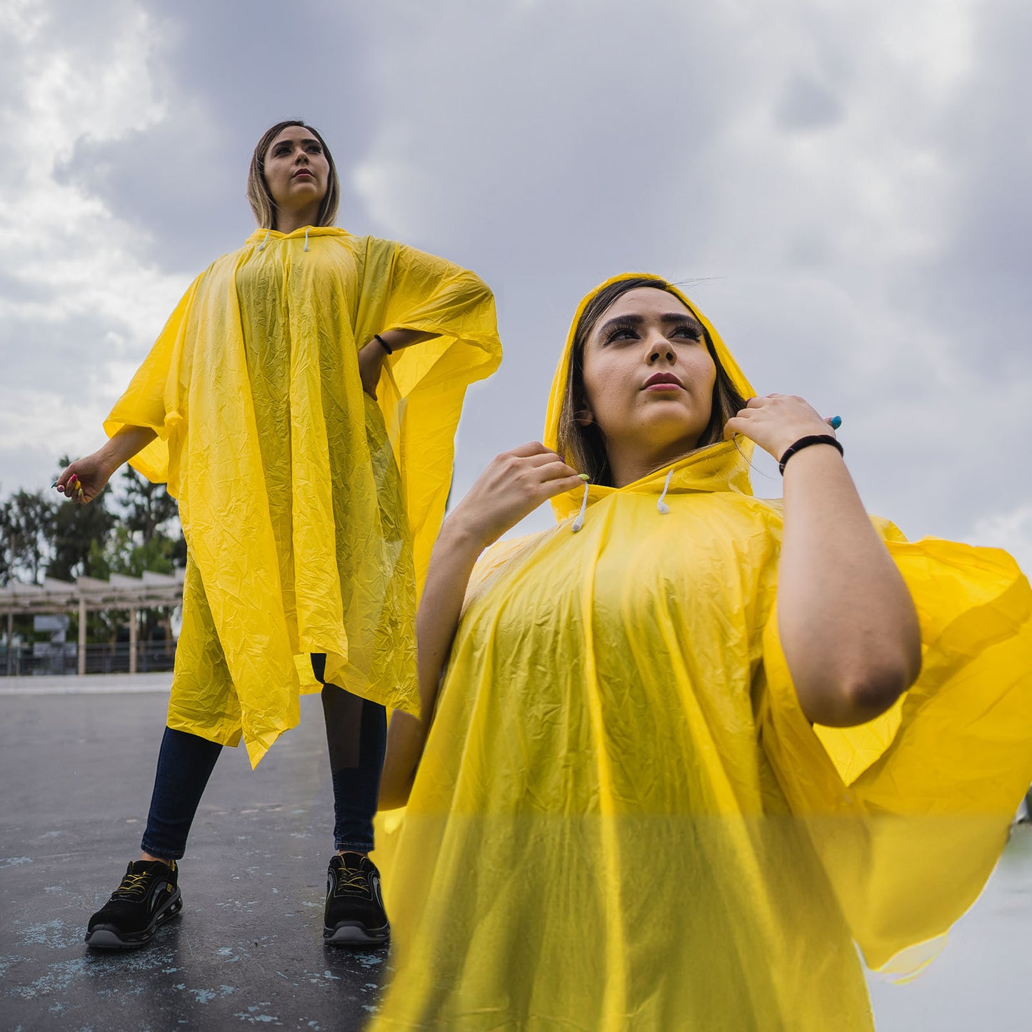 Impermeable tipo poncho modelo PIL LIGERO marca LICA